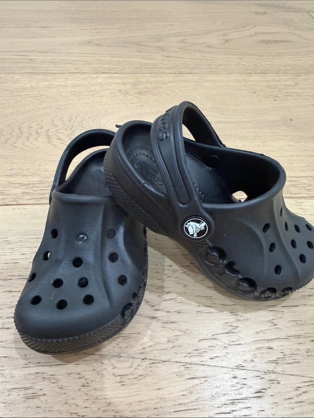 Toddler crocs black size 9